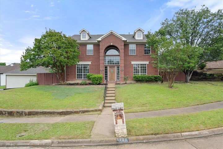 Property Photo:  6320 Lake Bluff Drive  TX 75249 