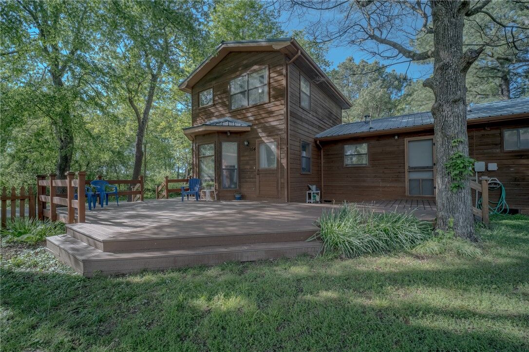 Property Photo:  304 Warren Avenue  AR 72740 