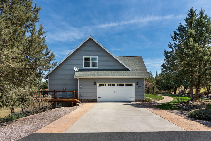 Property Photo:  505 SE Rancho Lane  OR 97741 