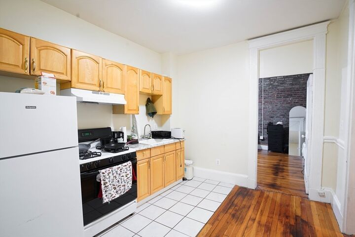 Property Photo:  39 Hemenway St 23A  MA 02115 