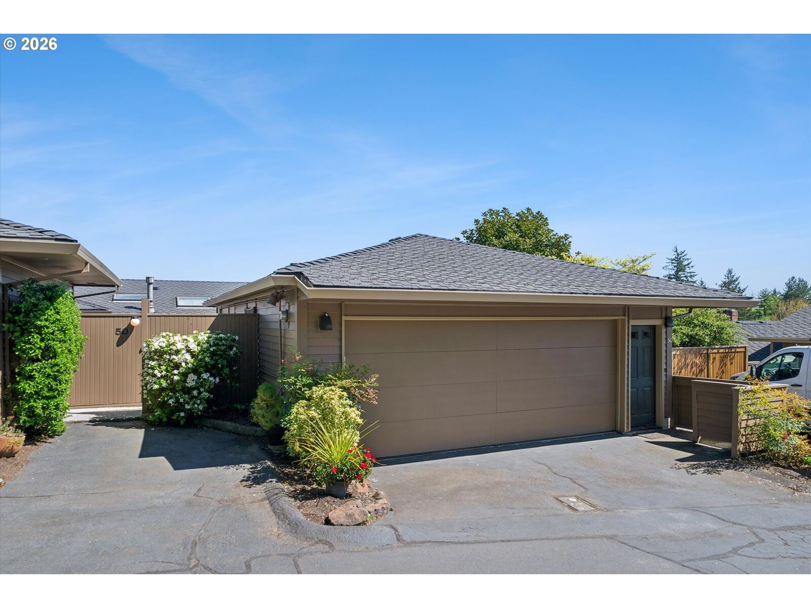 Property Photo:  50 Condolea Ct  OR 97035 