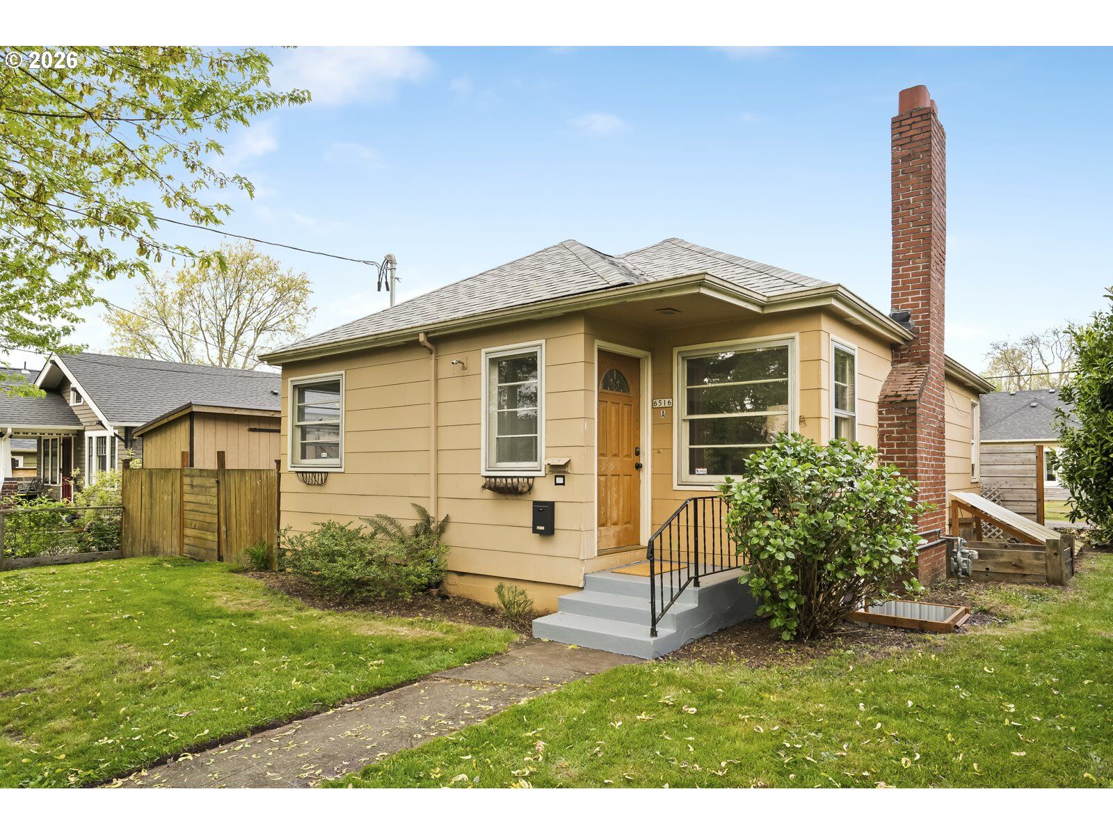 Property Photo:  6516 NE 23rd Ave  OR 97211 