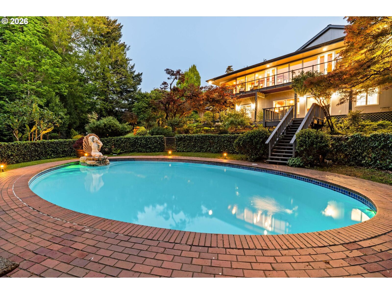 Property Photo:  2415 Fairmount Blvd  OR 97403 