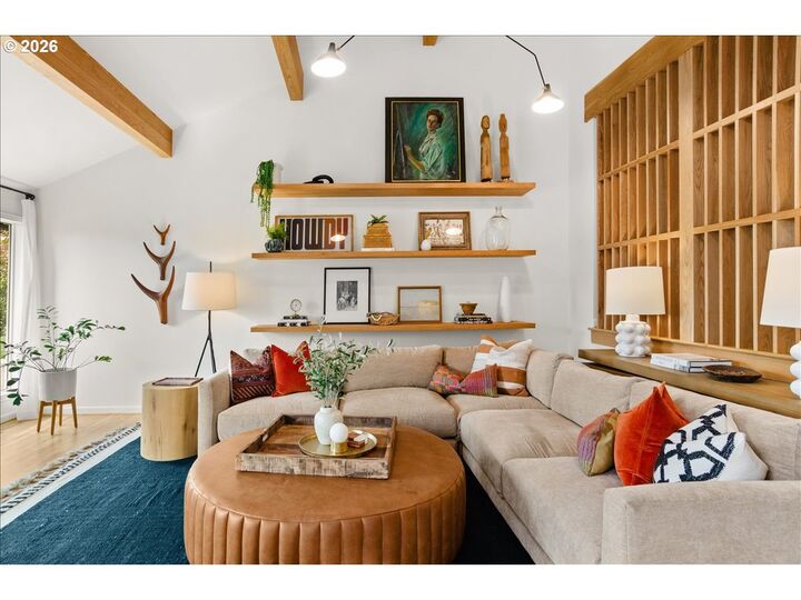 Property Photo:  7835 SW Westgate Way  OR 97225 