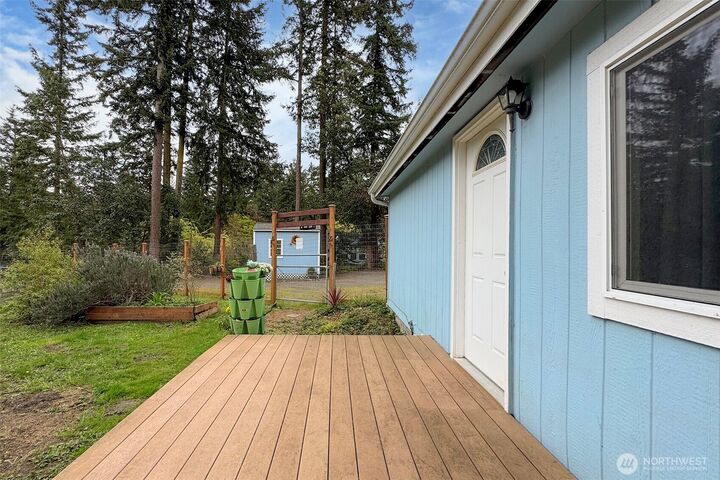 Property Photo:  60  Rhododendron Drive  WA 98382 