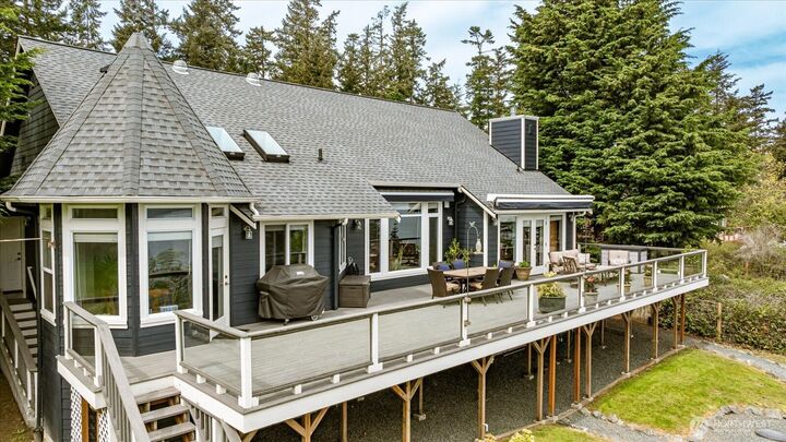 Property Photo:  637  Race Road  WA 98239 