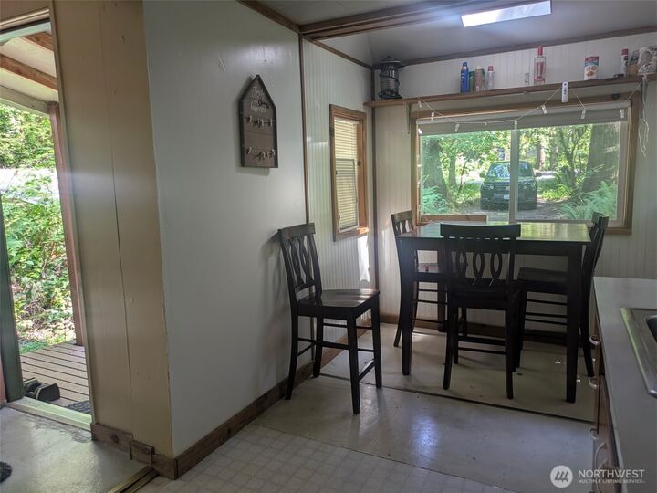 Property Photo:  63883  Cascade Park 1D71  WA 98267 