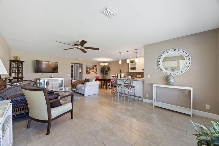 Property Photo:  150 South Boulevard B  FL 33435 