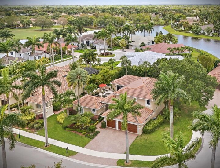 Property Photo:  2483 Eagle Watch Court  FL 33327 