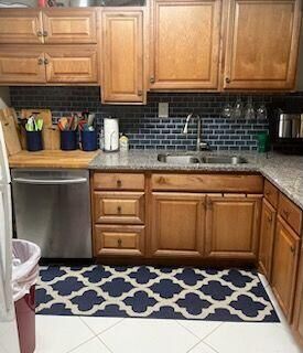 Property Photo:  2856 S Garden Dr S 112  FL 33461 
