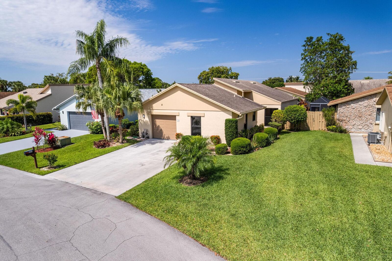 Property Photo:  786 NW 31st Avenue  FL 33445 