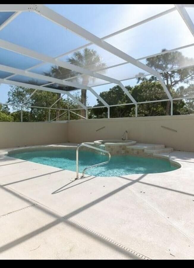 Property Photo:  5180 SE Sweetbrier Terrace  FL 33455 