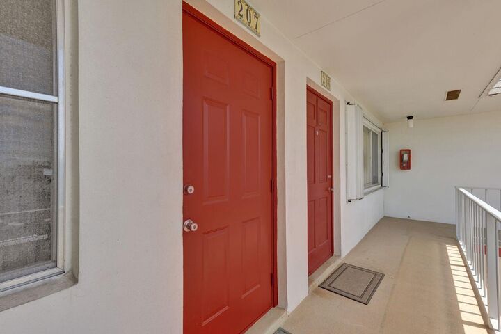 Property Photo:  3120 Cynthia Lane 207  FL 33461 