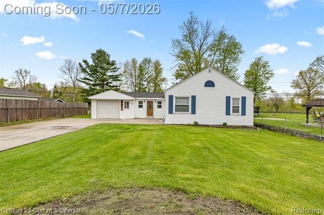 Property Photo:  24628 Woodland Drive  MI 48134 