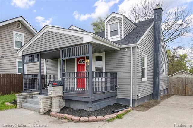 Property Photo:  26323 Kean Street  MI 48141 