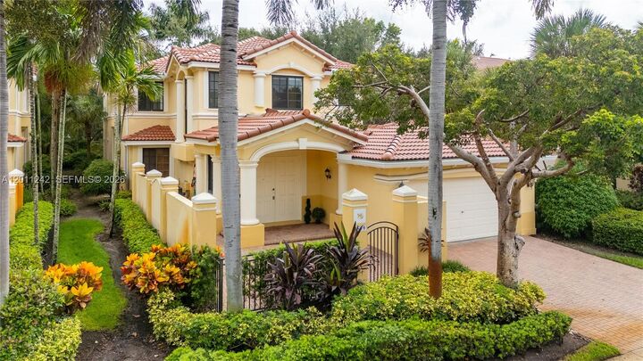 Property Photo:  1559 Passion Vine Cr 7-2  FL 33326 