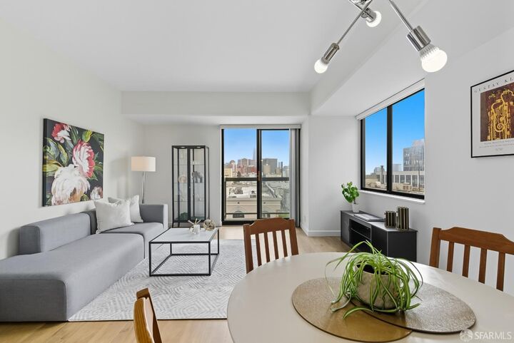 Property Photo:  1 Daniel Burnham Court 303  CA 94109 