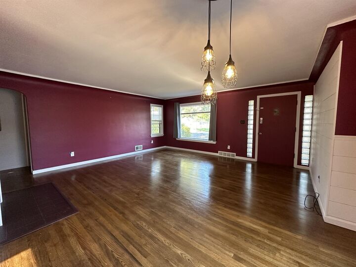 Property Photo: 4323 N Wall St WA 99205