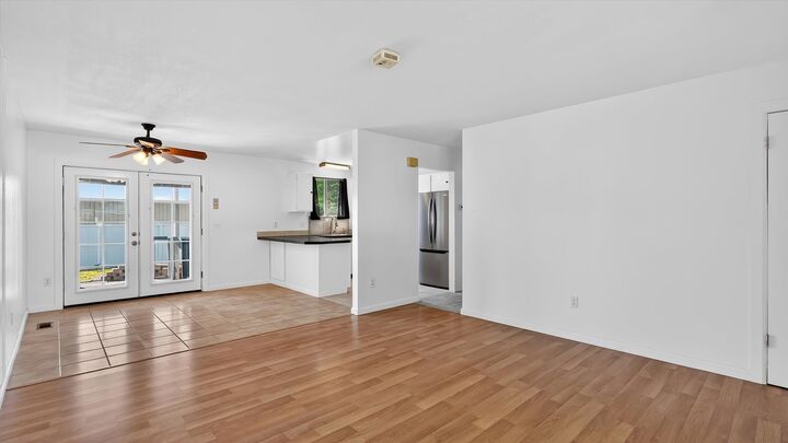 Property Photo:  5012 E Commerce Ave  WA 99206 