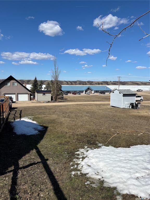 Property Photo:  221 Douglas Avenue  SK S0K 4T1 