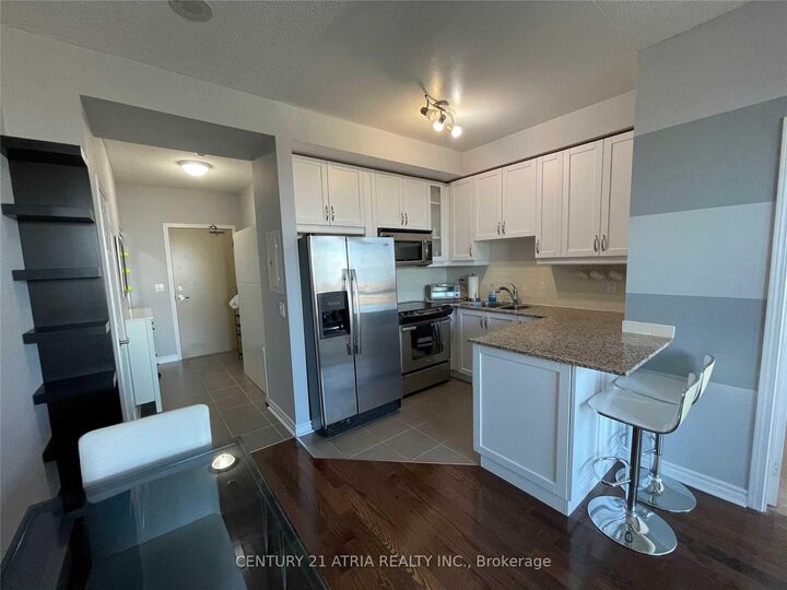 Property Photo: 18 Holmes Avenue 1412 ON M2N 0E1