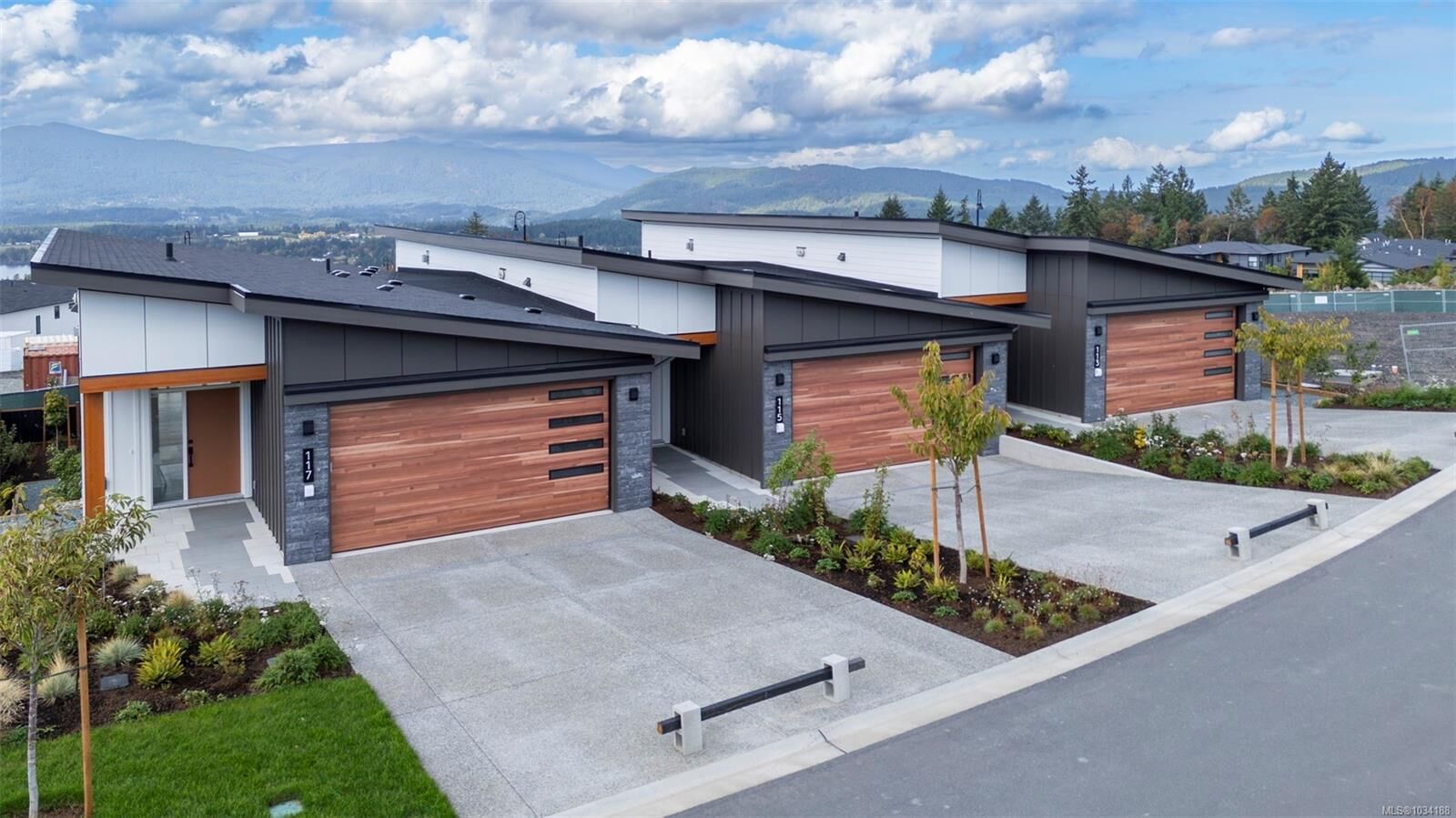 Property Photo:  3116 Woodrush Dr 123  BC V9L 0G1 