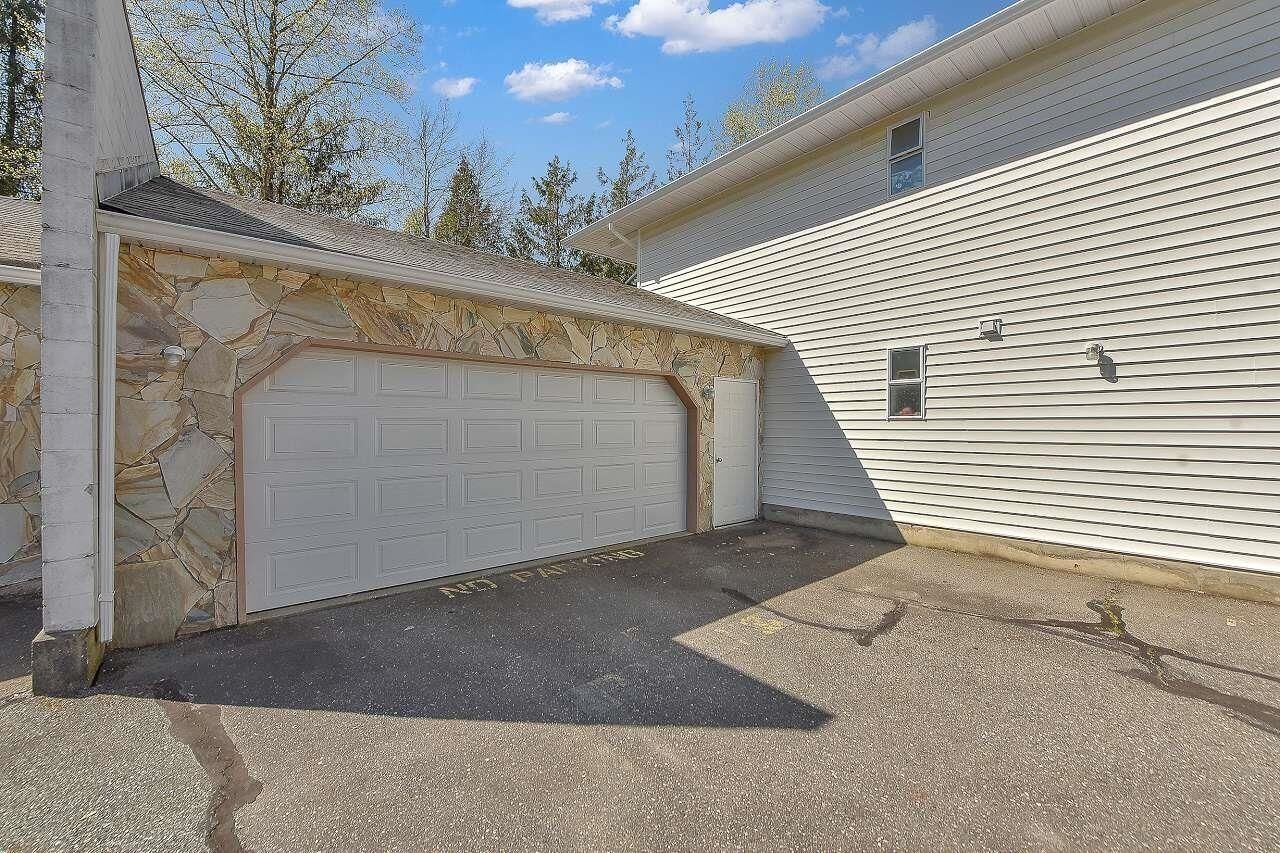 Property Photo:  7156 121 Street 204  BC V3W 0J6 