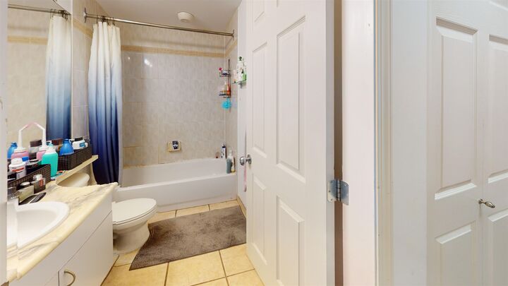 Property Photo: 5629 Dunbar Street 202 BC V6N 1W5