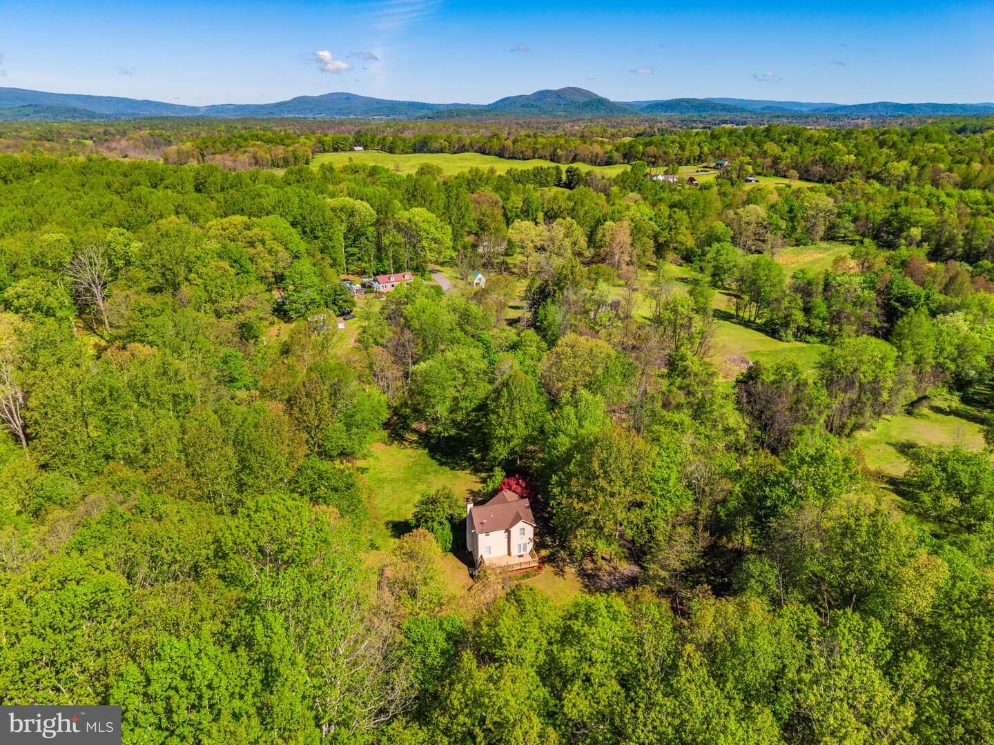 Property Photo:  12151 Deerfield Lane  VA 20106 