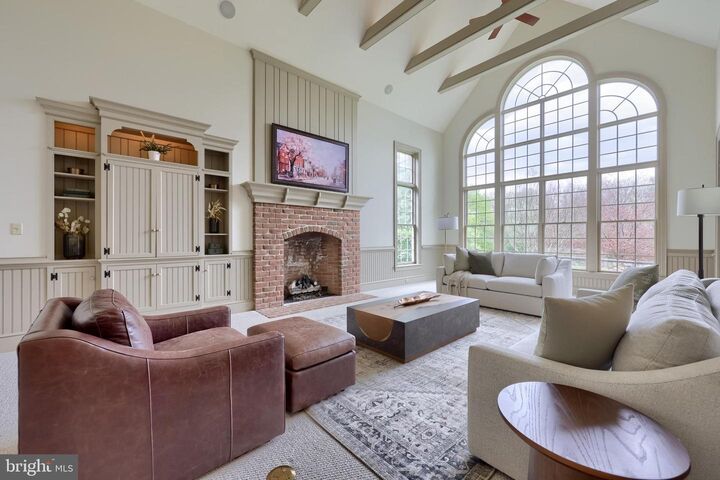 Property Photo:  94 Leaman Road  PA 17603 