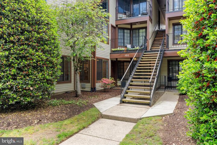 Property Photo:  1611 Airy Hill Court A 9A  MD 21114 