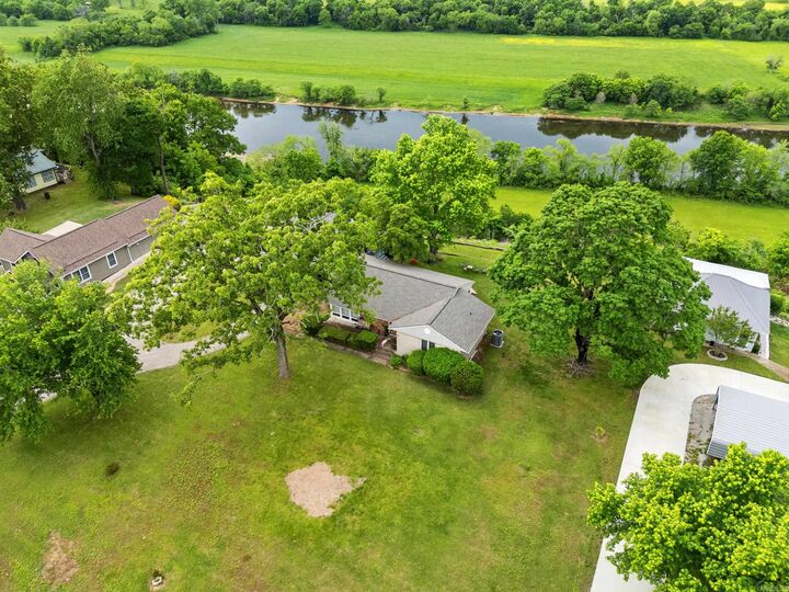 Property Photo:  523 Harding Blvd  AR 72626 