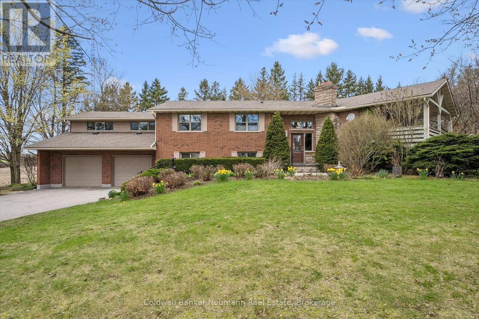 Photo de la propriété: 7690 Mill Road ON N1H 6J1