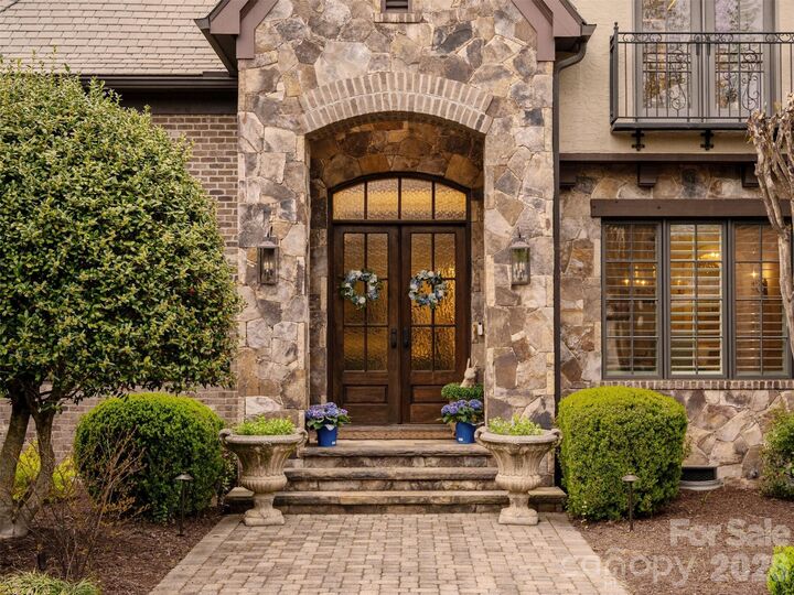 Property Photo:  8304 Marcliffe Court  NC 28173 