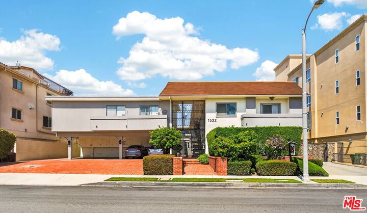 Property Photo:  1522 S Centinela Ave  CA 90025 