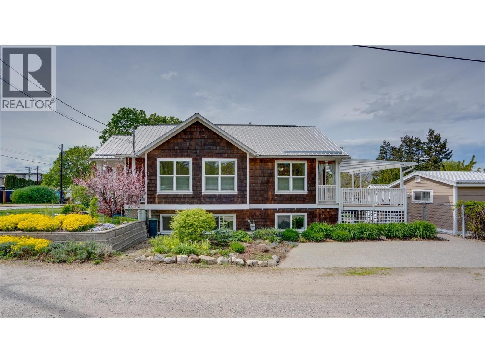 Property Photo:  3001 18 Avenue  BC V1T 1C4 