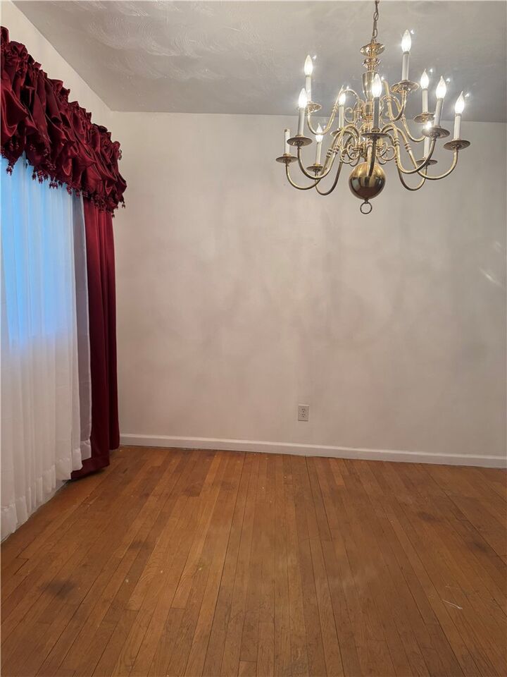 Property Photo:  5562 Maefel Lane  OH 45415 