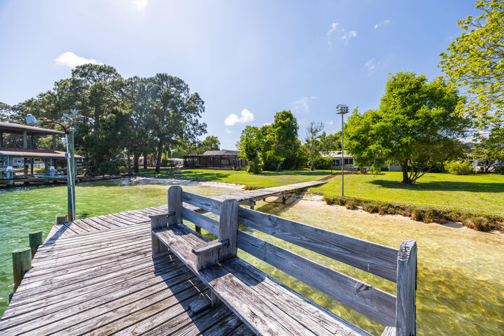 Property Photo:  239 Beachview Drive  FL 32547 