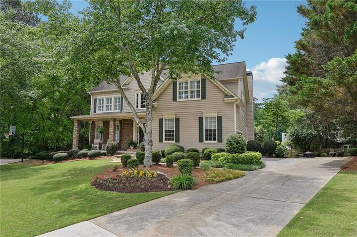 Property Photo:  610 Fawn Run  GA 30005 