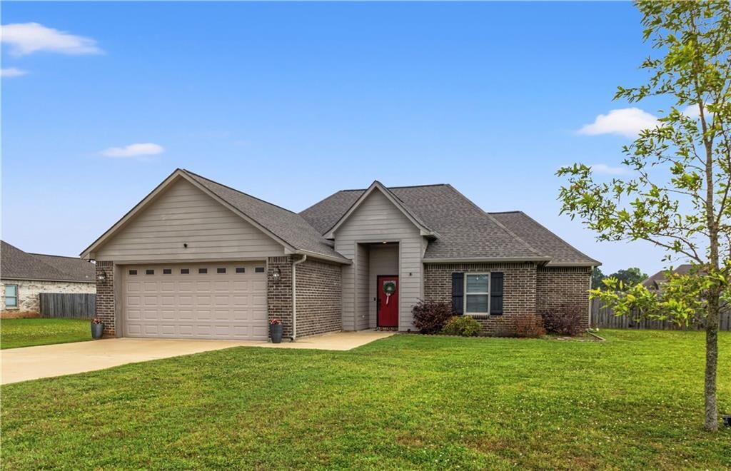 Property Photo:  310 Harvest Place  LA 71457 