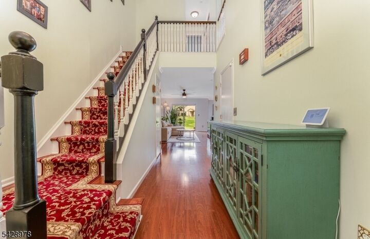 Property Photo: 2 Daniel Ct NJ 08833