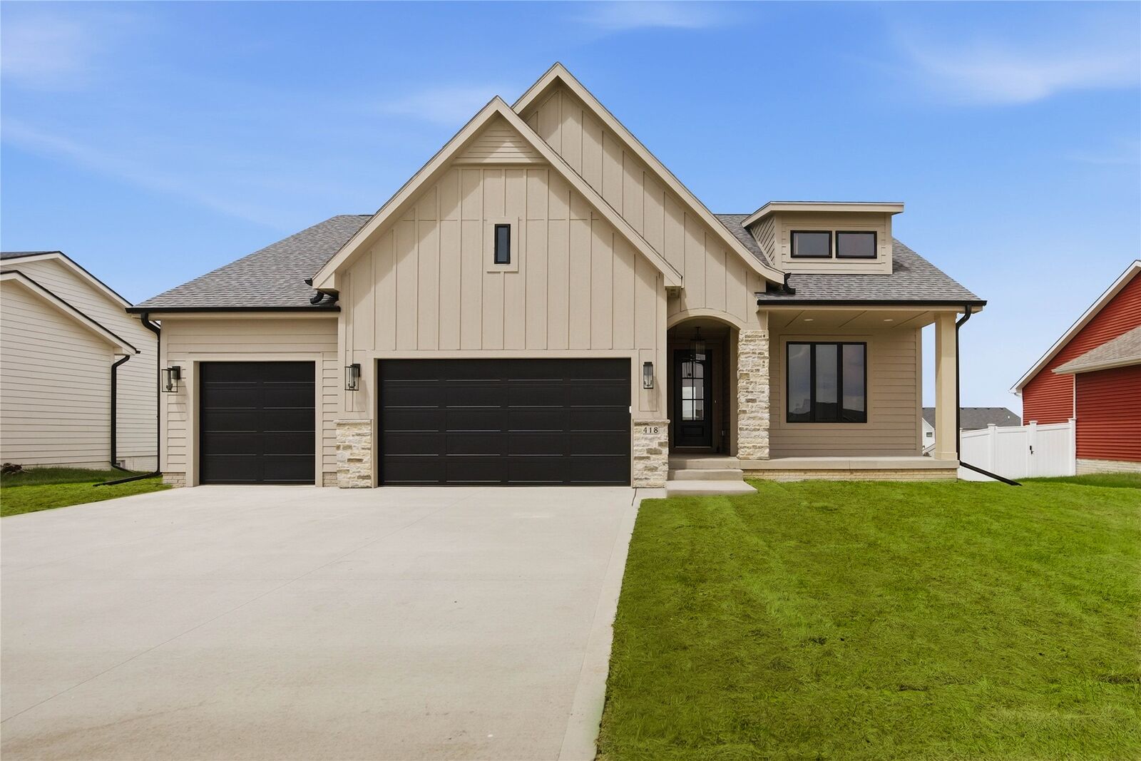 Property Photo:  418 Westwood Drive  IA 50124 