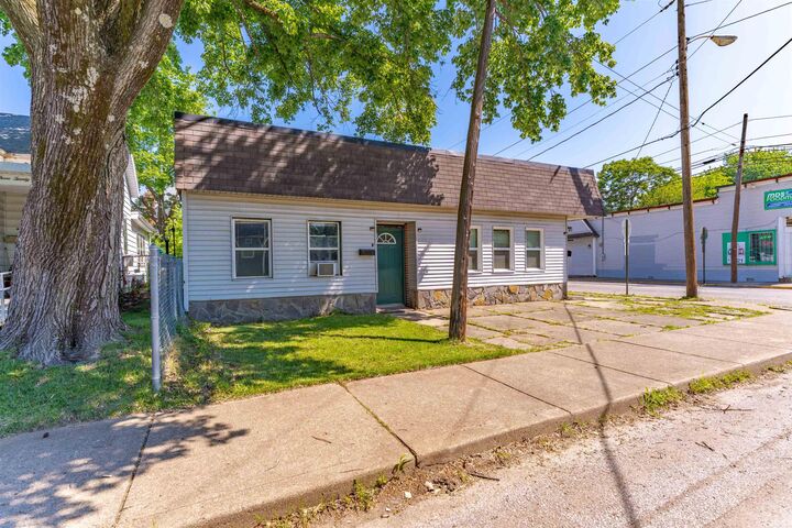 Property Photo:  332 Madison Avenue  IN 47713 