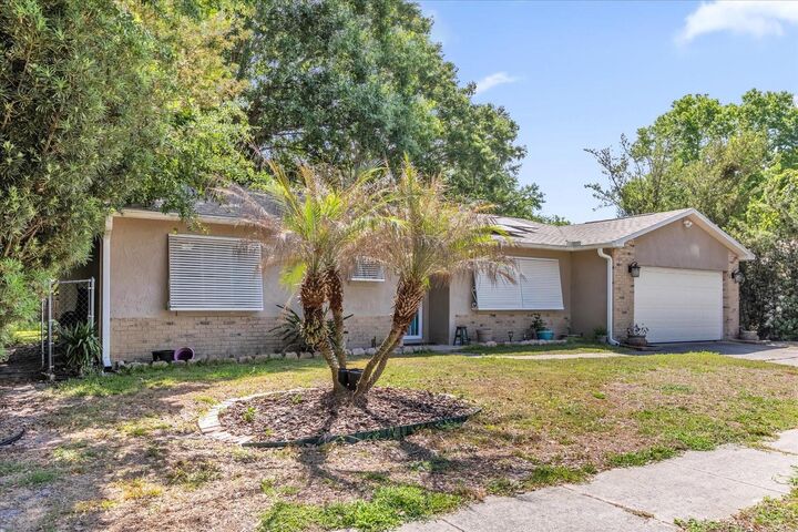Property Photo:  205 Woodfield Drive  FL 32773 