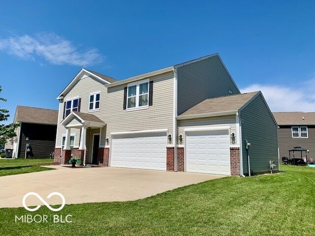 Property Photo:  2066 Amur Court  IN 47201 