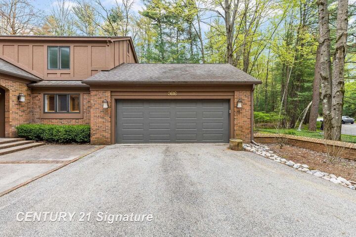 Property Photo:  3616 White Pine Way Street  MI 48640 