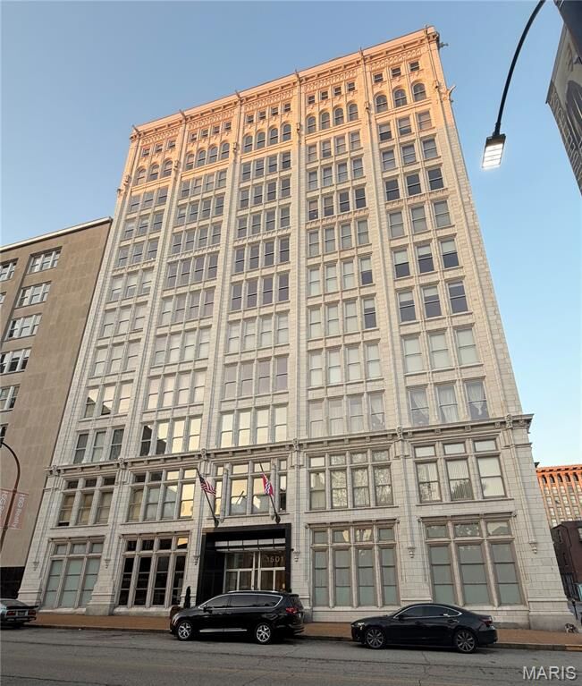 Property Photo:  1501 Locust 503  MO 63103 