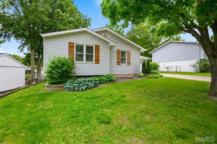 Property Photo:  13 Spring Fawn Lane  MO 63376 