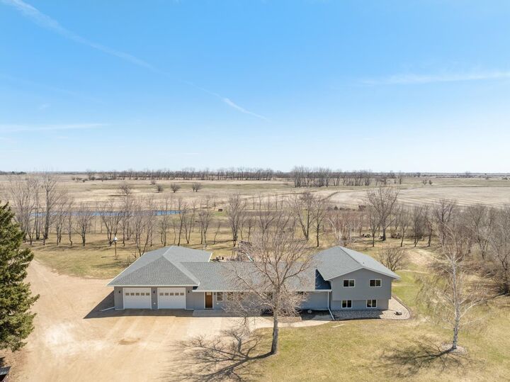 Property Photo:  9640 County Rd 9  ND 58761-9222 
