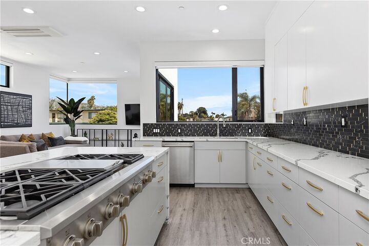 Property Photo: 140 W Canada CA 92672